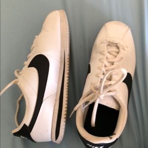 Nike Cortez 5.5Y